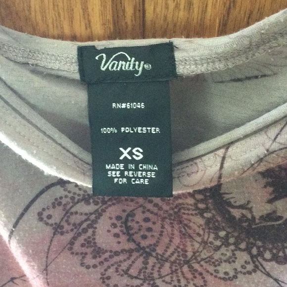 Vanity XS Grey Top with Pink Accents - Picture 2 of 4